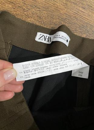 Мини юбка с распорками хаки зеленая юбка zara юбка с разрезами по бокам трендовая юбка3 фото