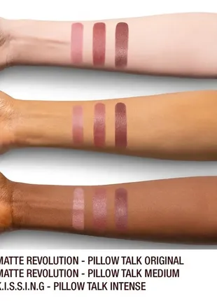 Помада матова charlotte tilbury matte revolution pillow talk 2 medium sample без коробки 1.1 г9 фото