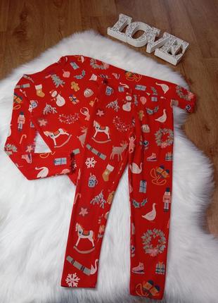 Красная пижама в рубчик на 5-6 лет4 фото