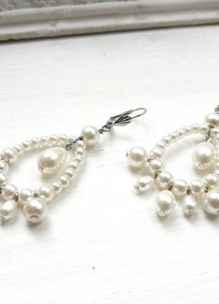 Великі весільні сережки-кільця з керамічним перлами, бежеві сережки для нареченої, білі сережки8 фото