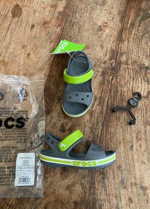 Крокс баябенд сандалі дитячі сірі crocs bayaband sandal kids charcoal1 фото