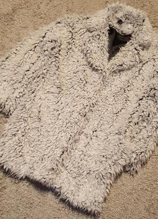 Оригинал.фирменная,шикарная,легкая шубка из эко-меха avant-premiere