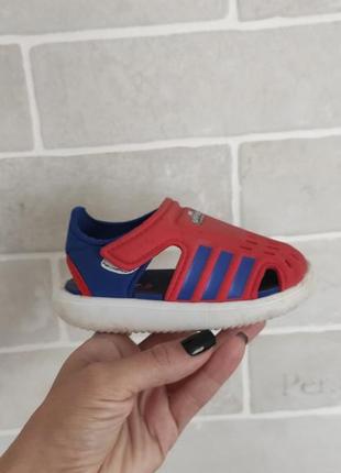 Літні сандалі adidas marvel superheroe