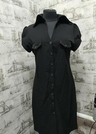 Чорне плаття по фігурці