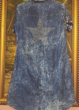 Легкое джинсовое платье в стразах р. l3 фото