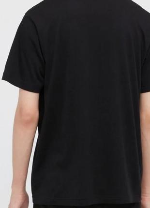 Мужская черная футболка uniqlo zenitsu размер л4 фото