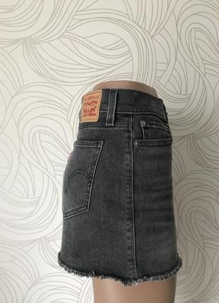 Джинсовая юбка мини «levi’s»3 фото