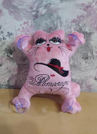 Іграшка кіт саймона у машину з вишивкою кішка автоледі рожевий подарунок дівчині1 фото