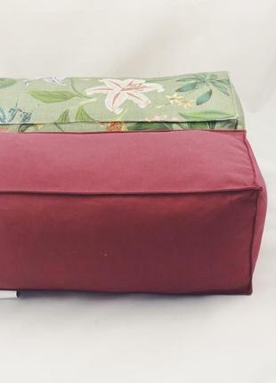 Подушка диванная гипоаллергенная. подушка-валик. прямоугольная подушка. бордовая подушка.4 фото