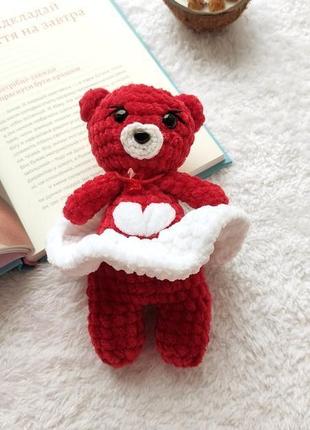 Червоний плюшевий ведмедик з сердце2 фото