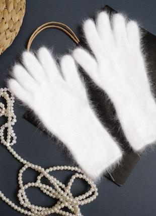 Белоснежные вязаные перчатки ангора кролик ручная работа3 фото