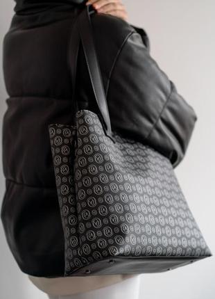 Жіноча сумка чорна сумка тоут чорний шопер шоппер сумка з принтом2 фото