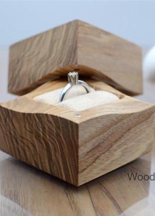Деревянная коробочка шкатулка футляр для помолвочного кольца