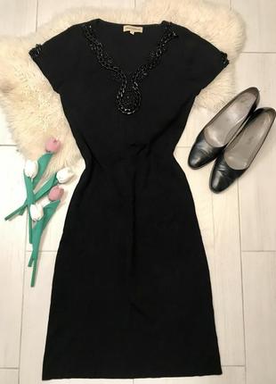 Элегантное облегающее чёрное платье за колено {размер м}