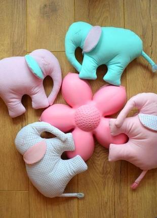 Мягкая игрушка - слоник для малышей