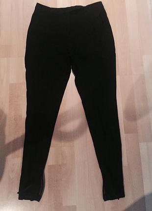 Трендовые брюки с заниженной матней)