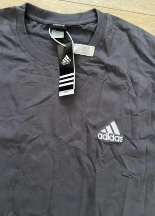 Футболка adidas