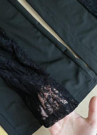 Крутезні чорні штани з кружевними вставками для heels від shein4 фото