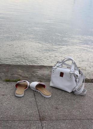 Шкіряна сумка «пітон» білого кольору 02102 фото