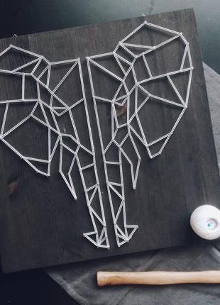 Слон в технике string art