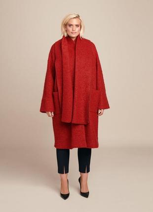 Шикарное красное брендовое люксовое пальто1 фото