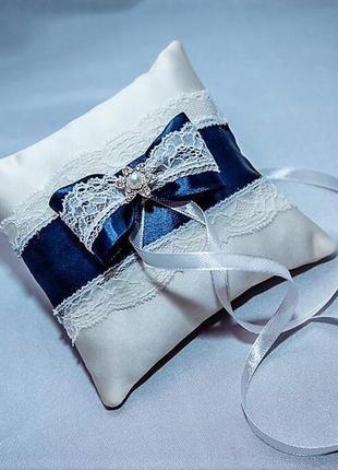 Подушка для обручальных колец на свадьбу1 фото