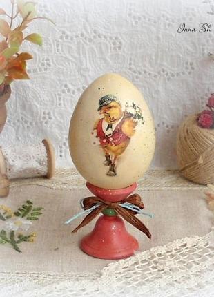 Яйцо на подставке ′в гости′.1 фото