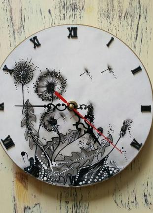 Часы настенные ручной росписи.1 фото