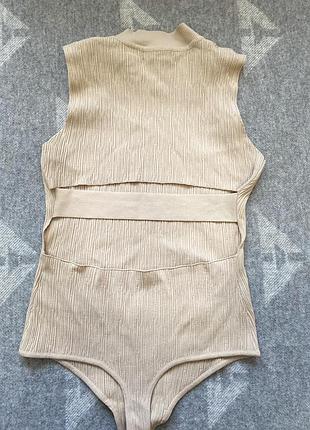 Боди с очень красивой спинкой