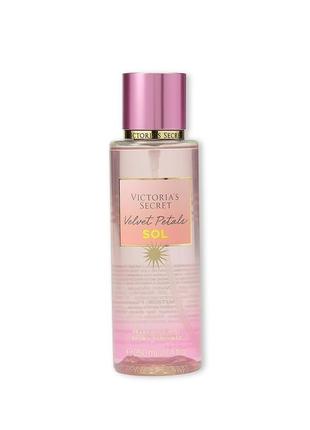 Парфюмированный спрей для тела victoria's secret velvet petals sol