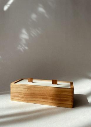 Соевая ароматическая свеча в деревянной емкости с деревянным фитилем6 фото