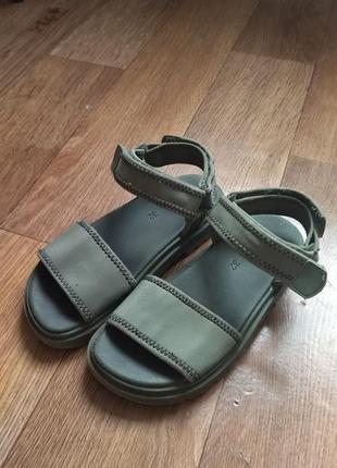 Босоножки zara