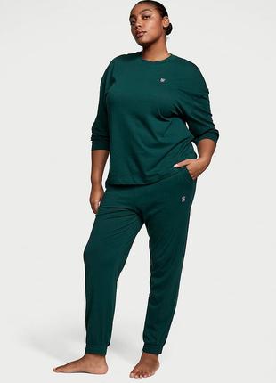 Пижама с лонгсливом и джоггерами. victoria’s secret. оригинал 🇺🇸