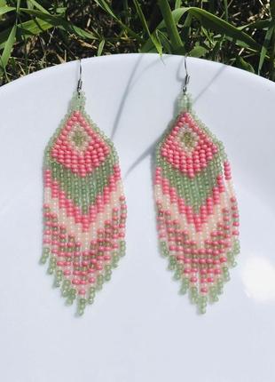 Розово-зеленые бисерные серьги в этническом стиле10 фото