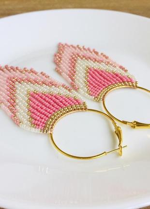 Рожеві сережки кільця з бахромою з бісеру6 фото