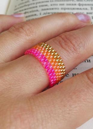 Полосатое плетеное кольцо из японского бисера
