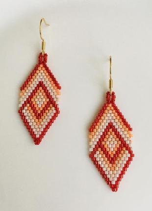 Червоні бісерні сережки ромби з геометричним візерунком, сережки з бісеру6 фото