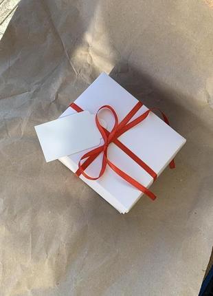 Грызунок погремушка зайчик в подарочной упаковке и открыткой.6 фото