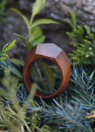 Деревянное кольцо