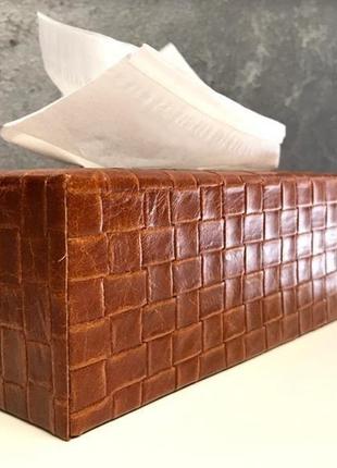 Шкіряна коричнева підставка для серветок прямокутна боттега віп декор в офіс на стіл tissue box3 фото