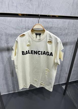 Футболка в стиле balenciaga