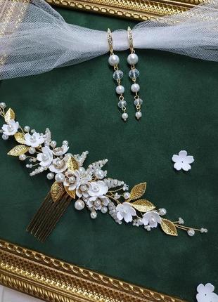 Золотой свадебный гребень с цветами1 фото