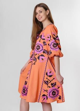 Вышитое платье "розы" мини, персиковое2 фото