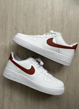 Nike air force 1 ‘07 white/rugged orange blanc/orange brut dd8959-1152 фото