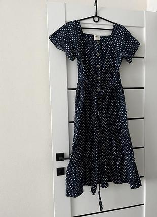 Сукня плаття темно синя в квітковий принт на ґудзиках та з поясом від joanie clothing