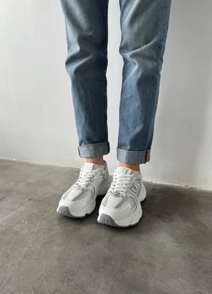 Кросівки жіночі біло сірі9 фото
