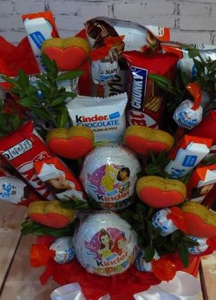 Сладкая композиция « kinder surprise»2 фото