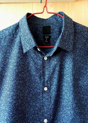 H&m крутая рубашка мужская в принт сорочка чоловіча синя4 фото