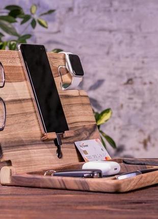 Настільний дерев'яний органайзер для телефона годинника на подарунок чоловіку хлопцю батьку4 фото