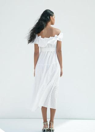 Красивое, белое платье5 фото